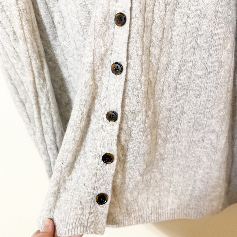 Reformation Giusta Oversized Cashmere Button Cardigan in Light Grey $298 MSRP - Picture 11 of 13